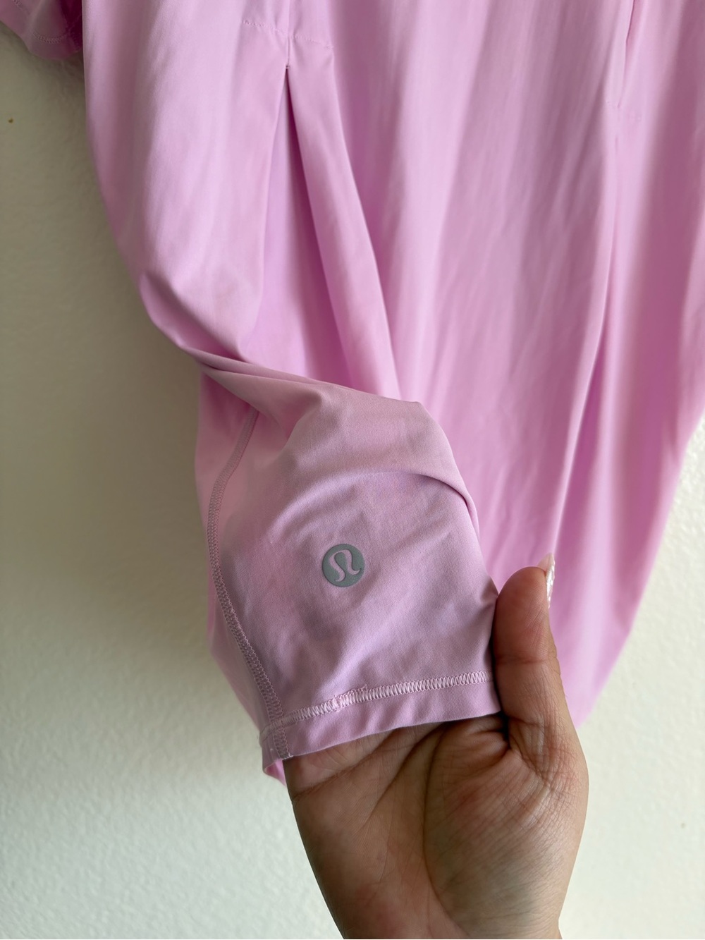 lululemon athletica Light Lilac Short Sleeve Mesh Panel Tee - Picture 4 of 5